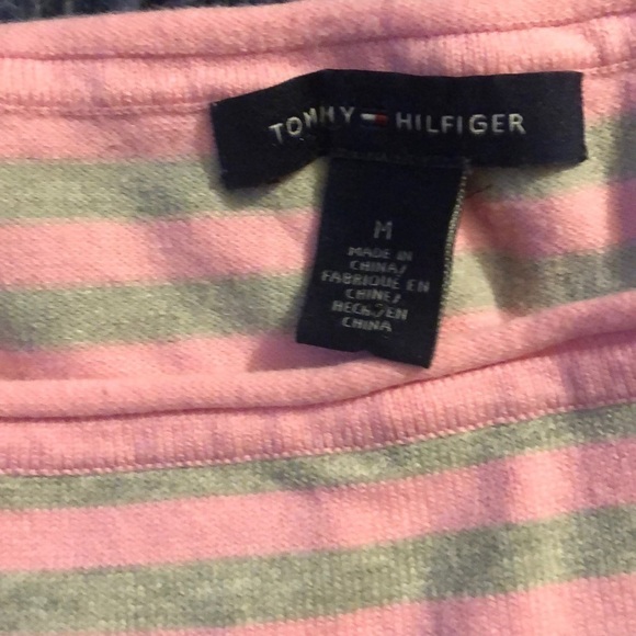 TOMMY Hilfiger top. Pink and gray. Medium 🛍 - Picture 2 of 2